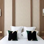 Highstay - Luxury Serviced - Le Marais Apartman